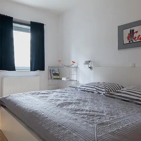 Appartement Spacious, Quiet 4 Flat